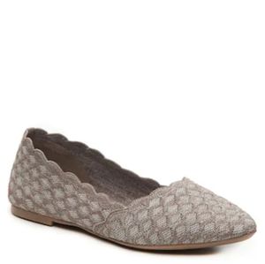 SKECHERS CLEO SCALLOP BALLET FLAT 6.5